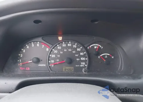 2003 Chevrolet Tracker Hard Top Base from USA, damaged, VIN 2CNBJ13C736938103